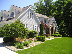 Landscapers and Lawncare Services in Tompkinsville, KY